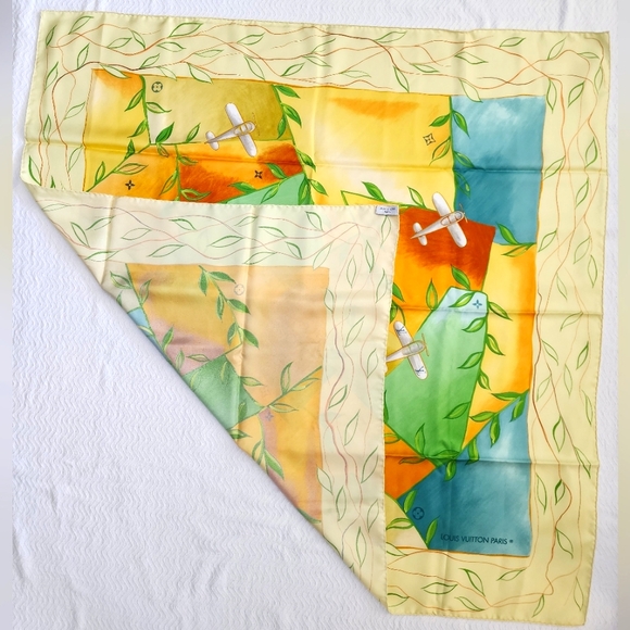 Auth NEW Louis Vuitton Yellow Silk Scarf - Picture 8 of 9